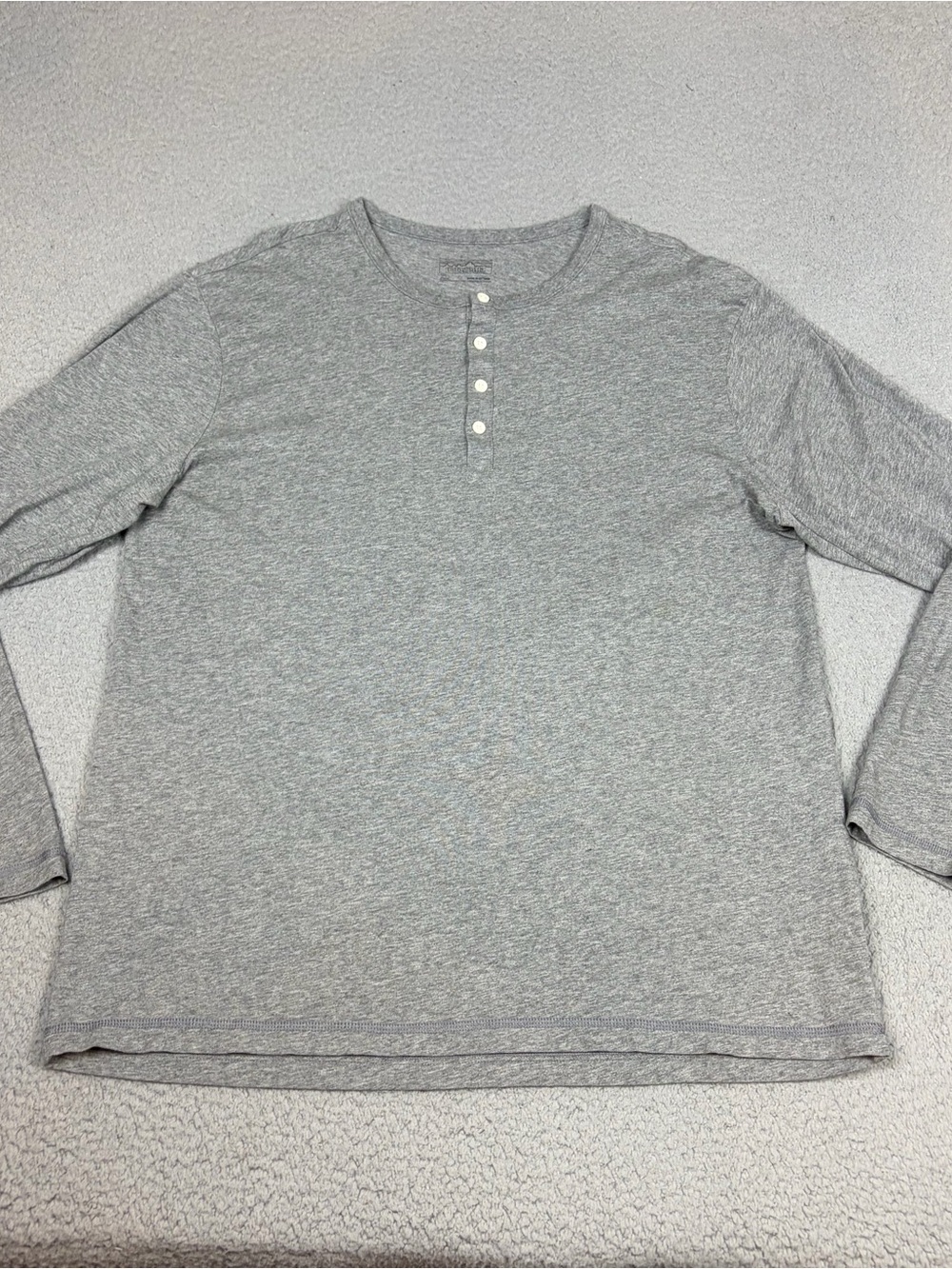 Patagonia Henley Shirt Men's XL Light Gray Long-Sleeve Organic Cotton Outdoor